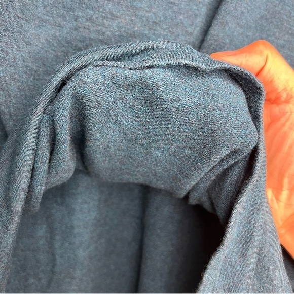 LL Bean Women's Pullover Sweater Modal Round Neck Size M Blue Logo Everyday - Picture 5 of 10